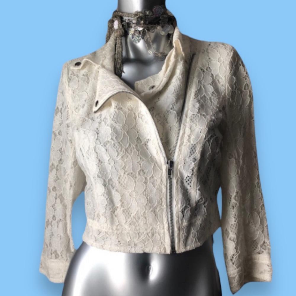 Forever 21 Lightweight Floral Lace Cropped Moto Jacket - Picture 3 of 8